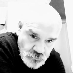 Meet your Posher, Carlos